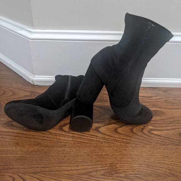 Esprit Black Velvet Chunky Heel Ankle Boots - Picture 1 of 10